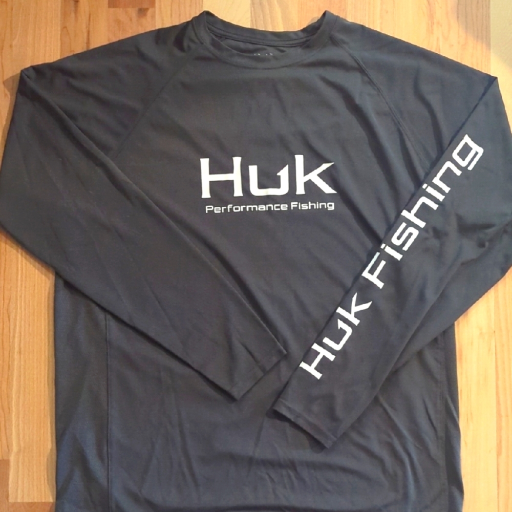 Huk Men's Gray Performance Fishing Shirt